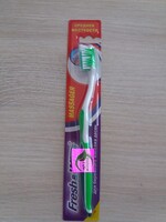 Зубная щетка Fresh & White Massager средней жесткости + очиститель языка